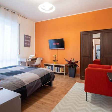 Appartamento Casa Martina- Airport Free Shuttle-H24 Bergamo Esterno foto
