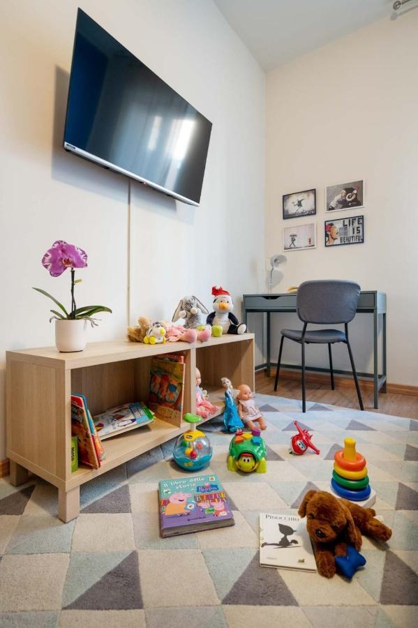Appartamento Casa Martina- Airport Free Shuttle-H24 Bergamo Esterno foto