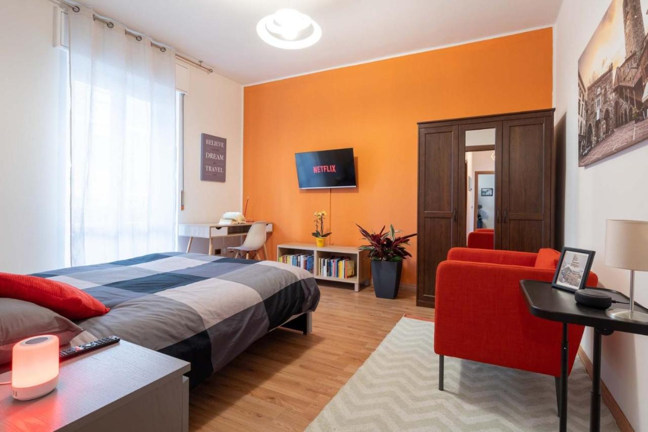 Appartamento Casa Martina- Airport Free Shuttle-H24 Bergamo Esterno foto